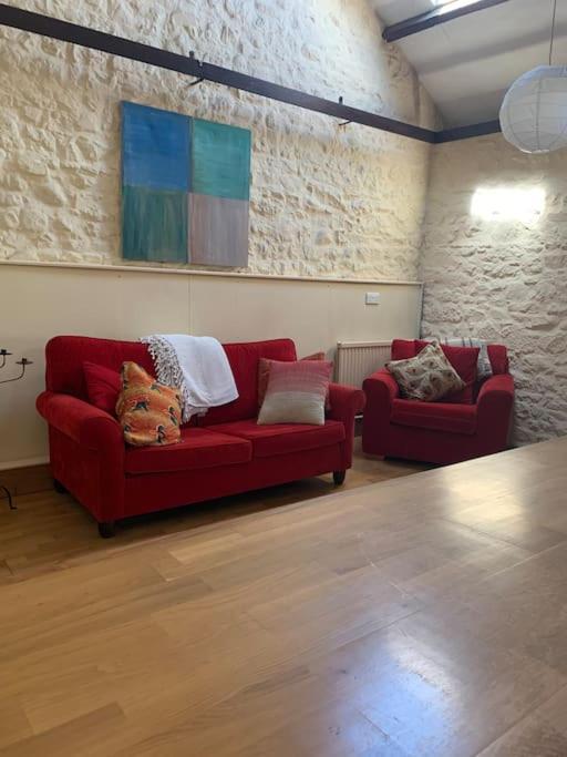 Stunning Barn Conversion On A Family Run Farm Llanfynydd Buitenkant foto